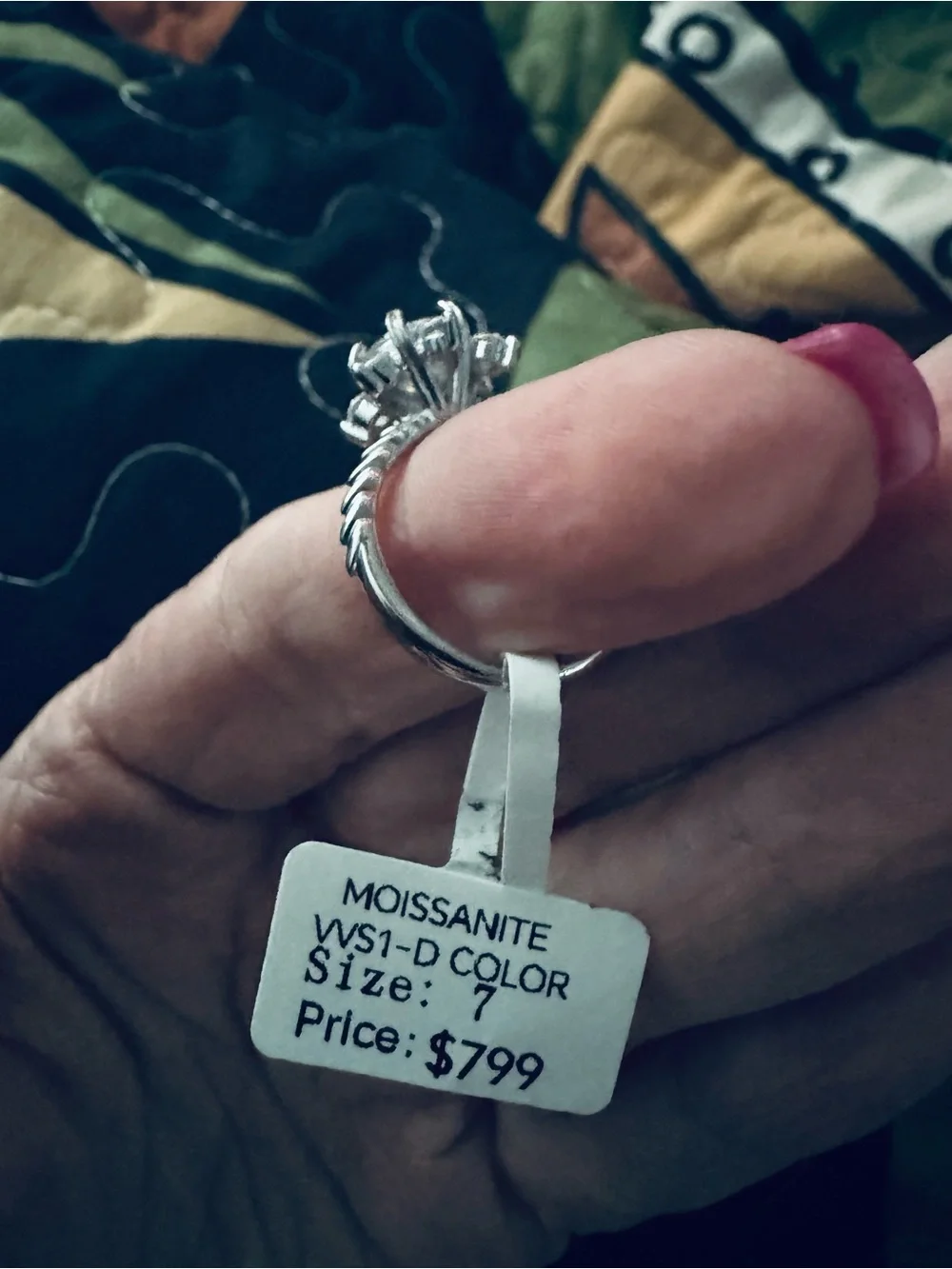 N/A elegant moissanite